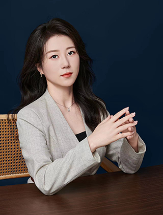 杨玲