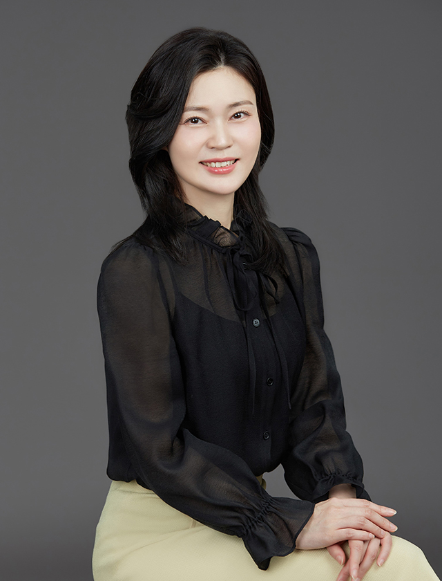 李美英