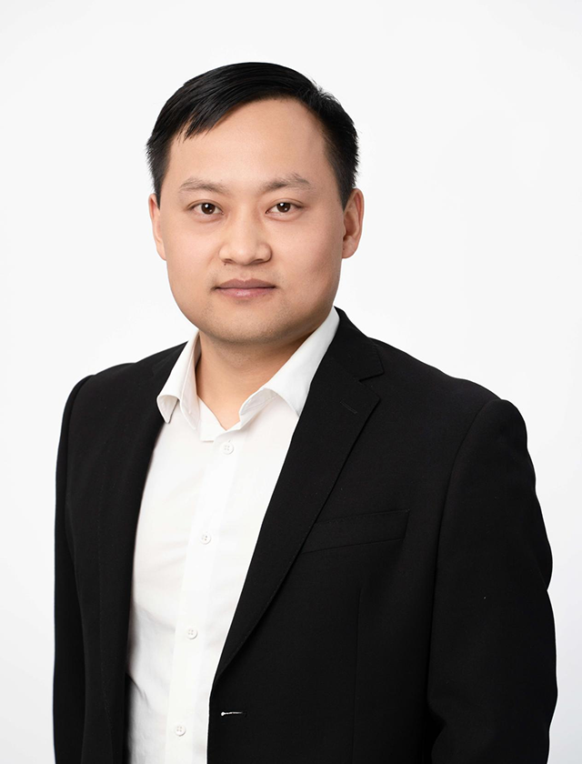 李波