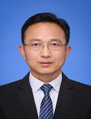 杨兢
