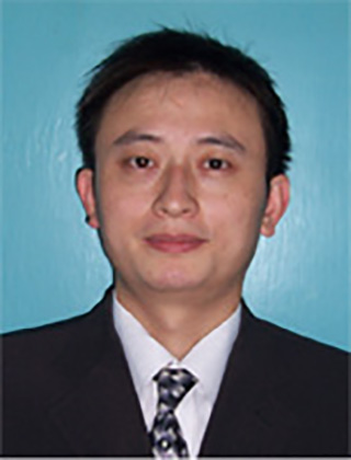 黄震