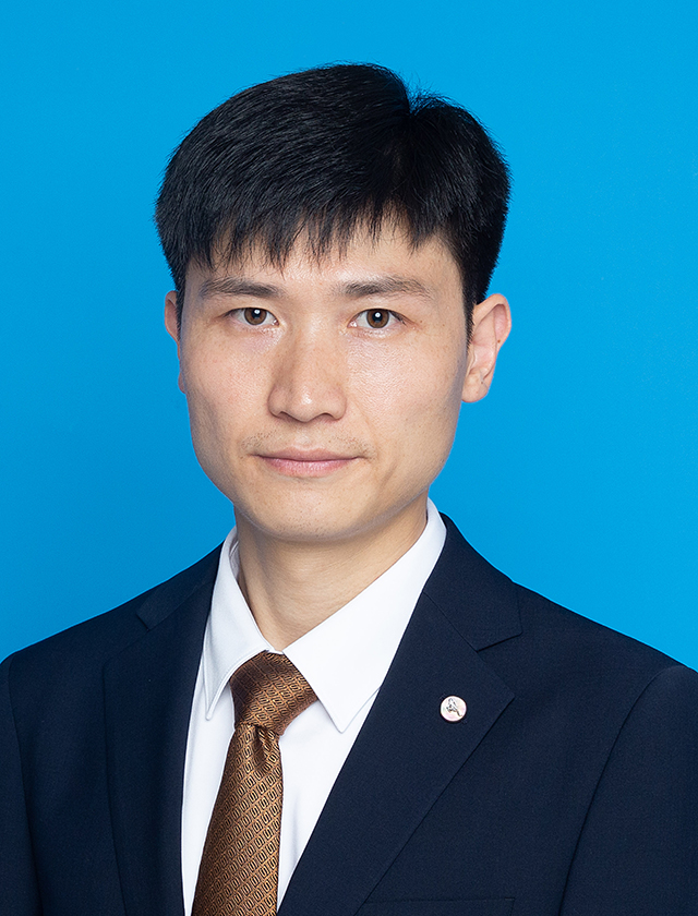 任泓