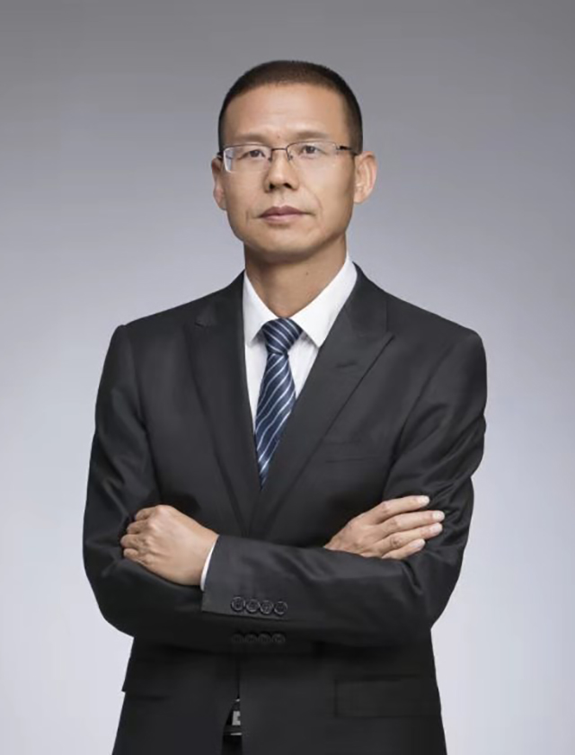 邱虹