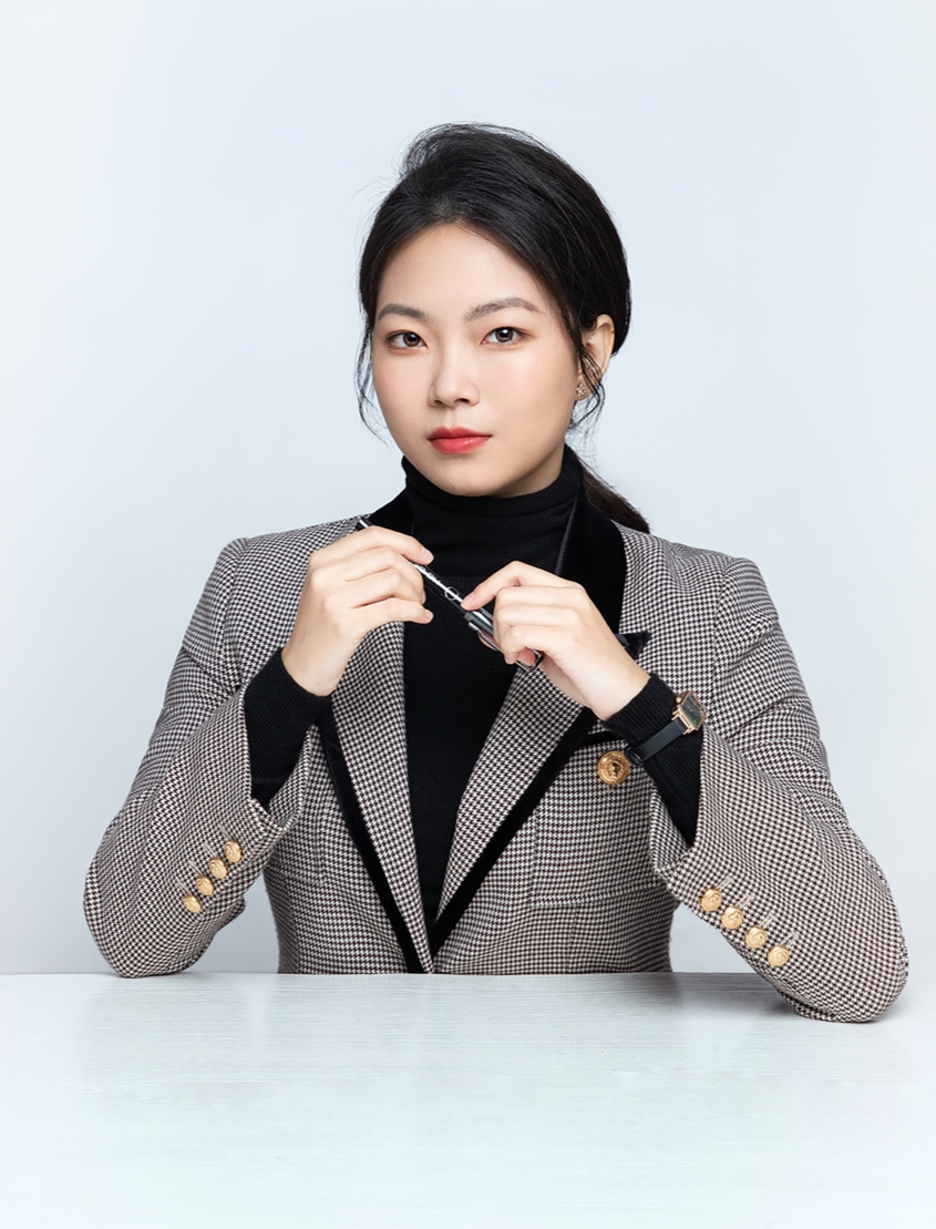 何娉婷